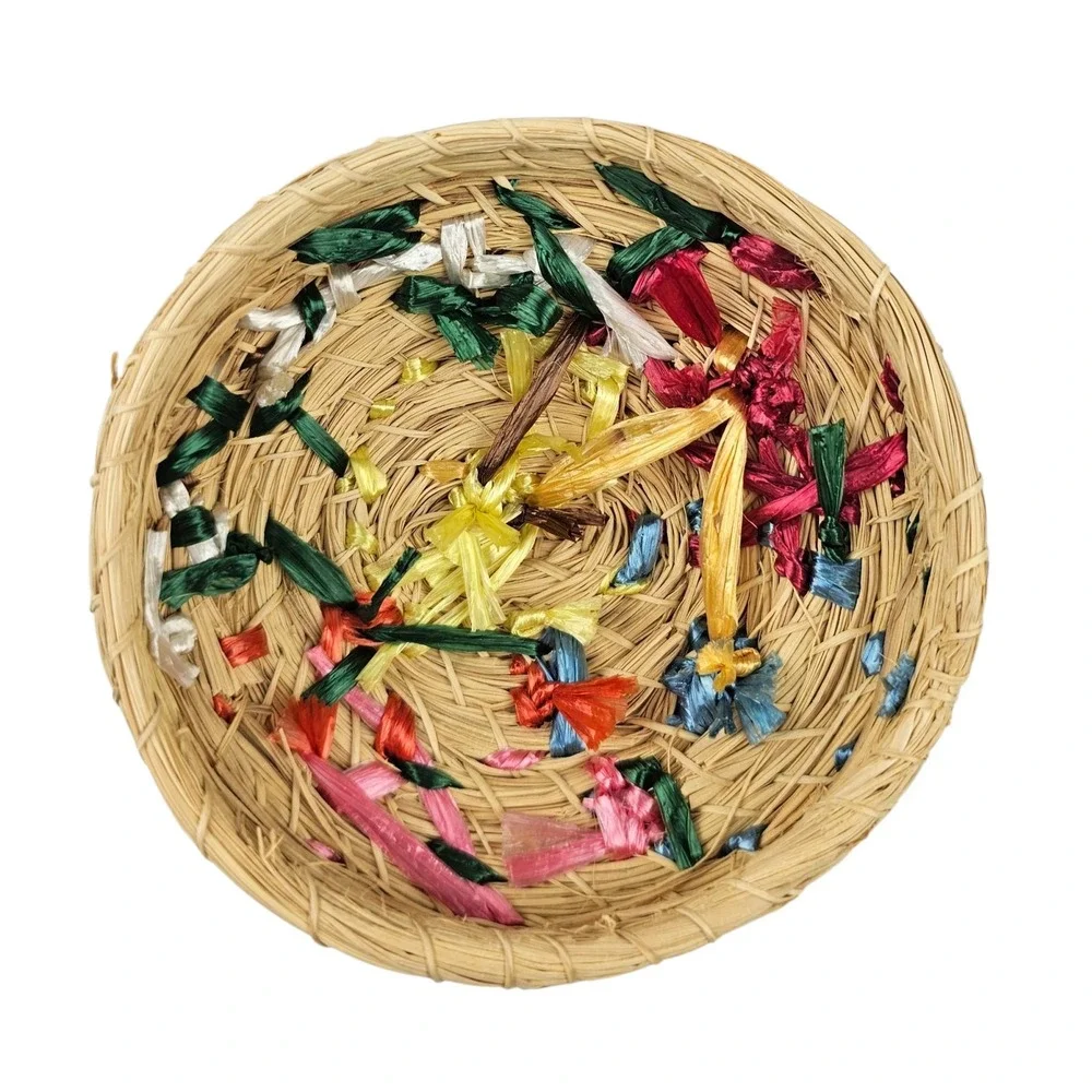 Woven Straw Basket with‎ Colorful Raffia Flowers Trinket Jewelry Box